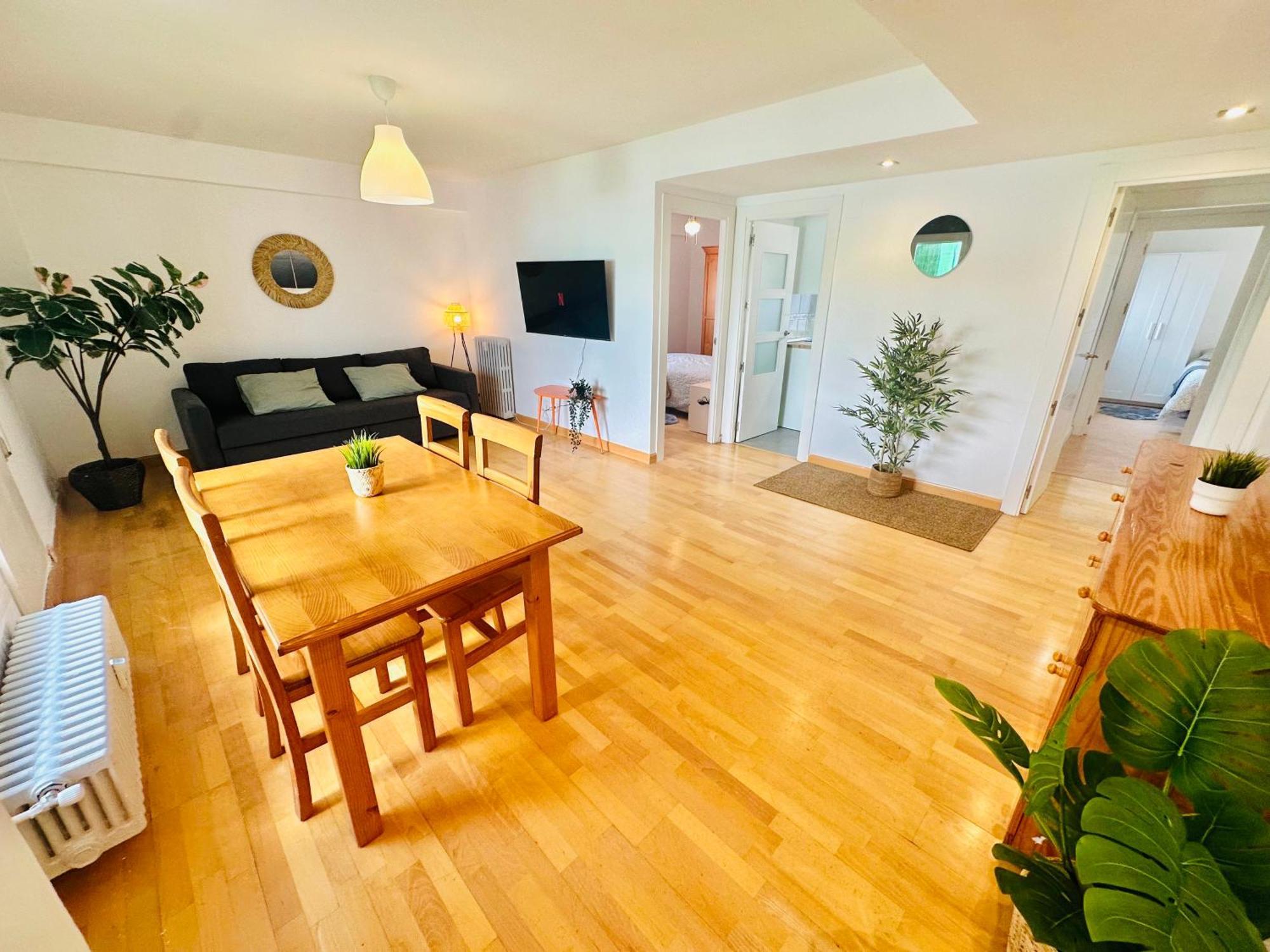 La Ibiza Del Pilar Apartment ซาราโกซา ภายนอก รูปภาพ