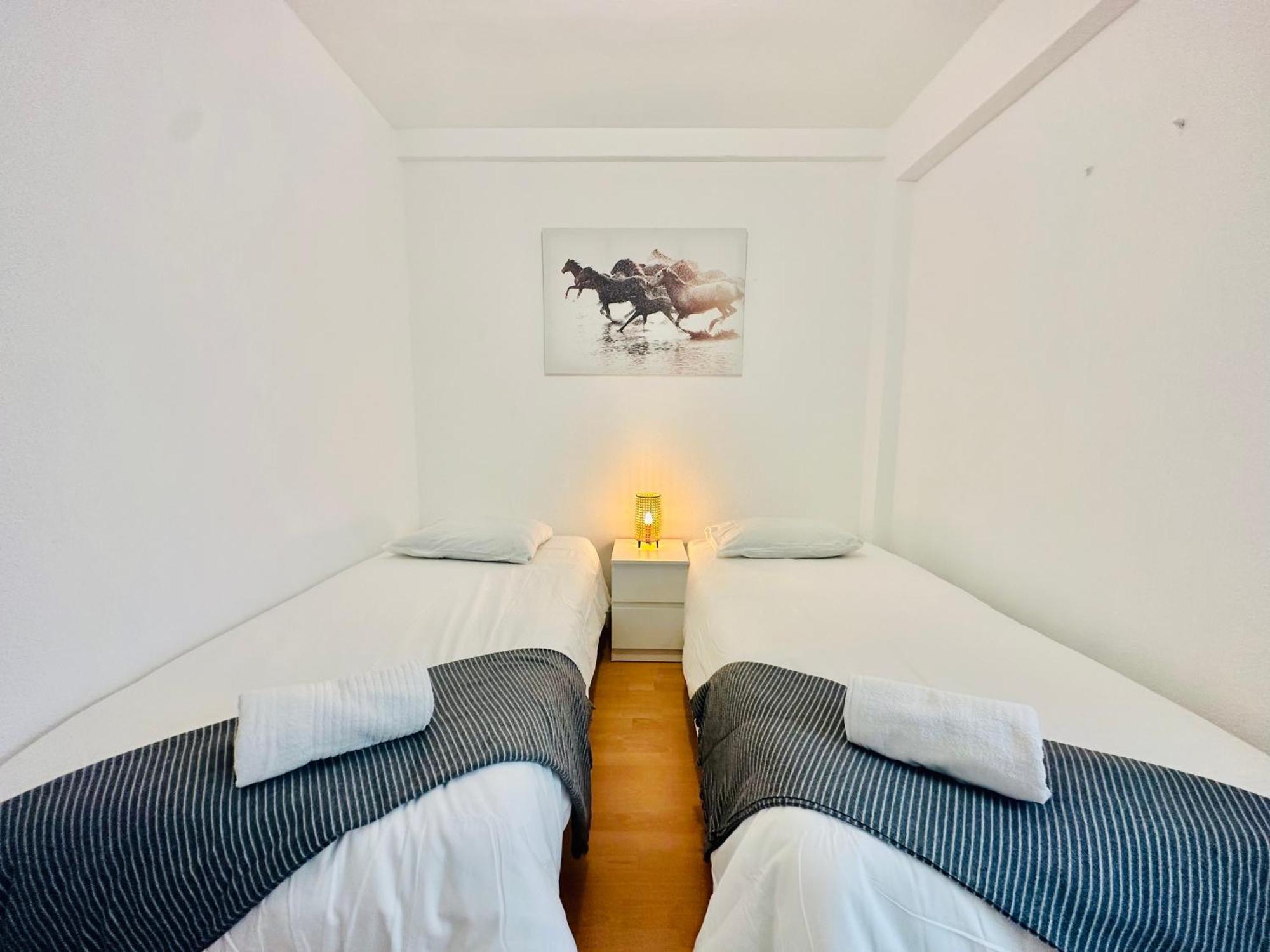 La Ibiza Del Pilar Apartment ซาราโกซา ภายนอก รูปภาพ